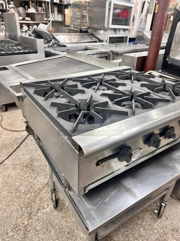 Excellent Condition Wells 36" 6 Burner Hot Plate Gas Tested and Working! - Image 3 of 7