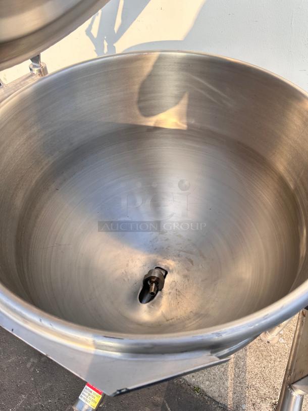 Excellent Condition Legion TWU-40 45 Gallon Tilting Direct Steam Kettle Tested and Working! - Image 9 of 9