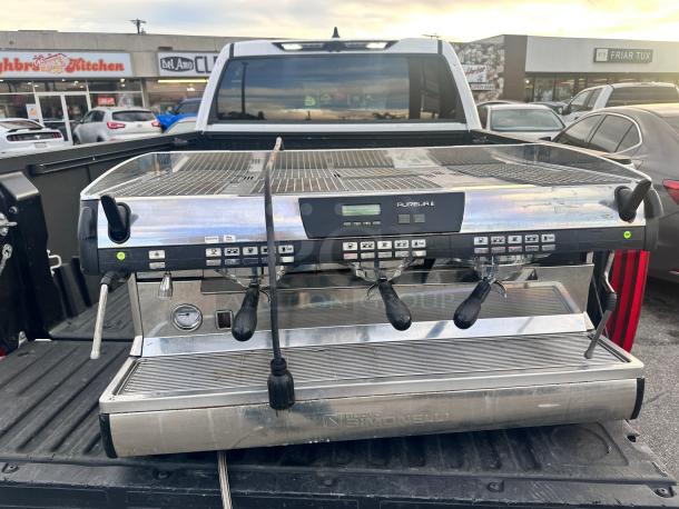 Late Model Nuova Simonelli Aurelia II  3 Group Volumetric Espresso Machine 220v 1 Ph Tested and Working! - Image 4 of 8