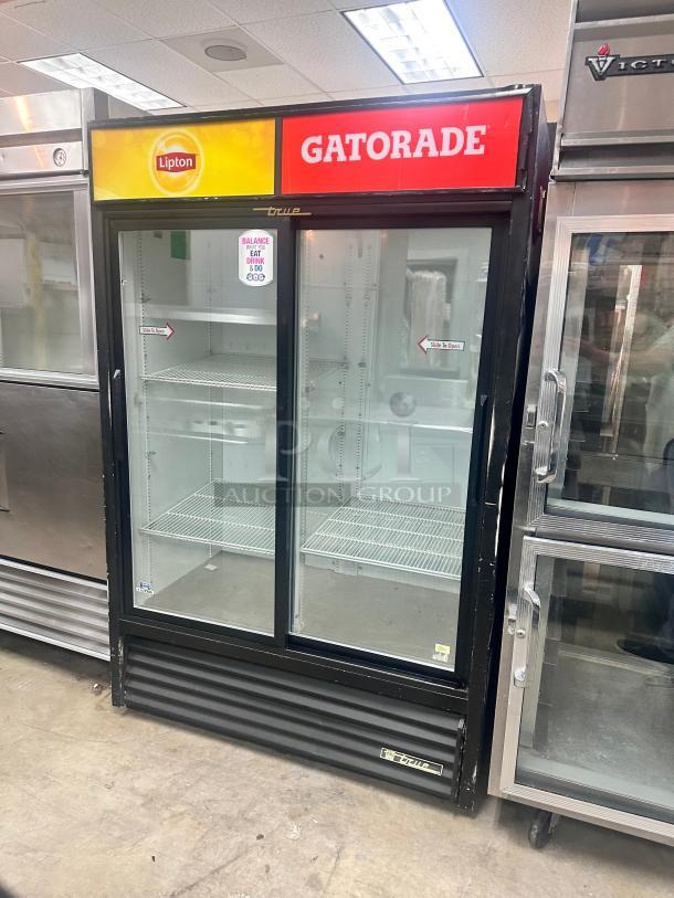 Excellent Condition! True 52" Two Sliding Glass Door Refrigerator 115 Volt Tested and Working! - Image 2 of 10