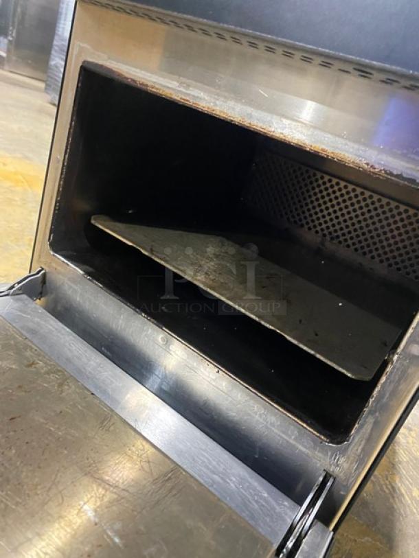 LATE MODEL! 2022! MerryChef Commercial Electric Powered Countertop Rapid Cook Turbo Oven! 208/240V 1 Phase! Model: Eikon E2S SN: 2208213090092! - Image 6 of 8