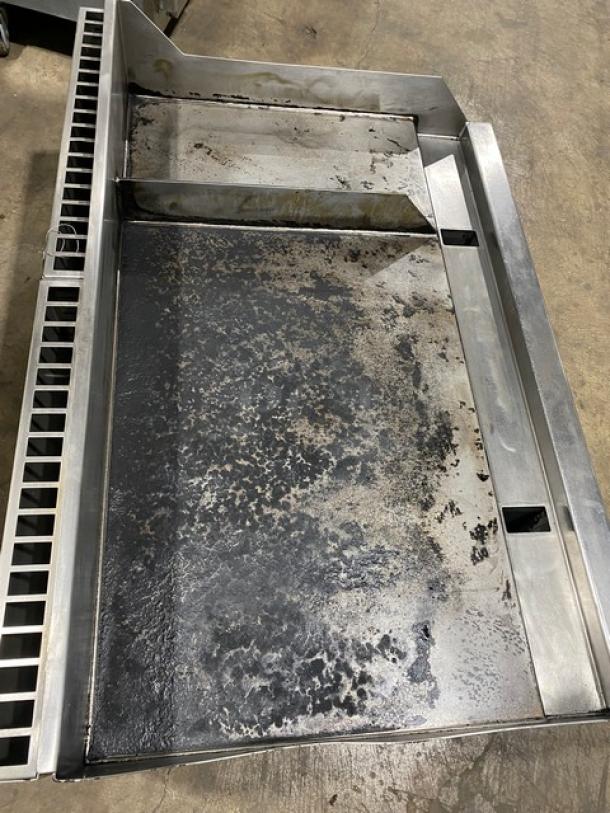 WoodStone Commercial Stainless Steel Natural Gas Powered Countertop Plancha Griddle! On Legs! 120V 1 Phase! Model: WS-PL-4836-4-CT SN: GP1B16OCT1807222! - Image 5 of 10