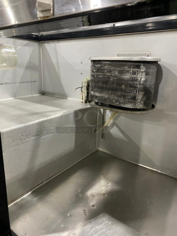 Leader Commercial Stainless Steel Refrigerated 2 Door Sandwich/Salad Prep Table! With Single Shelf Sneeze Guard! With Full Size Cutting Board! On Casters! 115V 1 Phase! Model: LM48 S/C SN: GX09S1105E! - Image 8 of 10