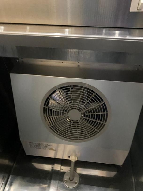 Wow! Sir Lawrence Commercial Stainless Steel Single Solid Door Reach In Freezer! With Poly Coated Wire Rack! Model: SLFRZ-1D SN: 6094171221060149! 115V! On Casters! Working When Removed! - Image 7 of 9
