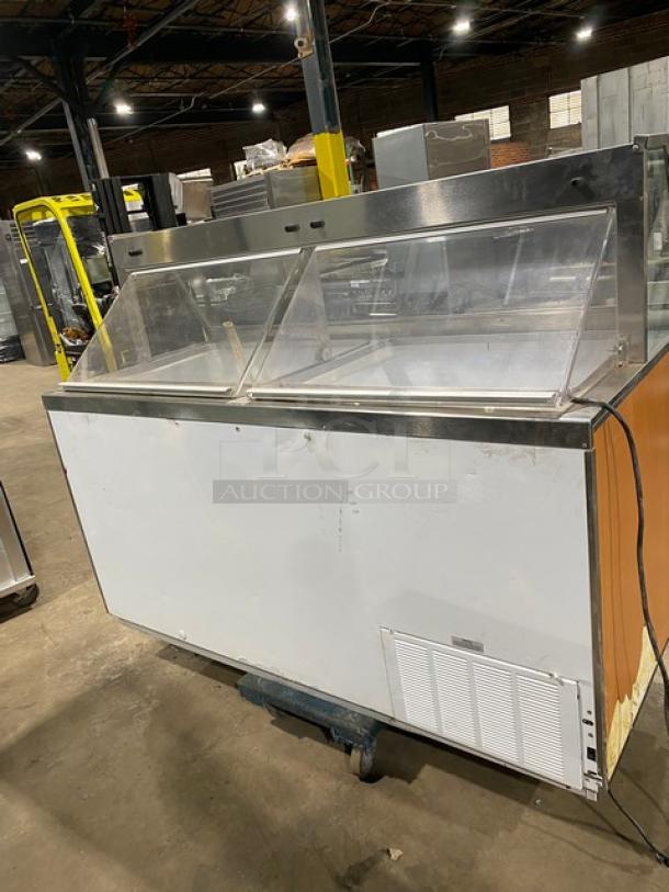 Beverage-Air Commercial Ice Cream/Frozen Yogurt Dipping Cabinet! With Sneeze Guard! With Raer Double Lift-Up Style Doors! With Tub Holders! 115V! Model: BRT68P! - Image 4 of 9
