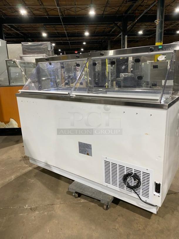 Avantco Commercial Ice Cream/Frozen Yogurt Dipping Cabinet! With Sneeze Guard! With Rear Double Lift-Up Style Doors! With Tub Holders! 110V! Model: 178CPW68HC! - Image 4 of 7