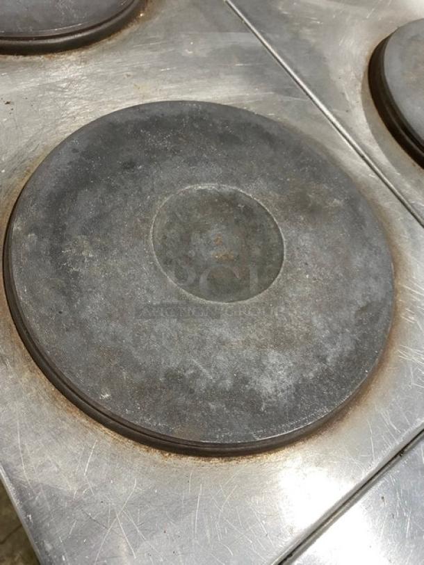 Imperial Commercial Stainless Steel Electric Powered 4 Burner Hot Plate Range! With Oven Underneath! With Back Splash & Overhead Salamander Shelf! With Wire Oven Rack! On Legs! - Image 7 of 10