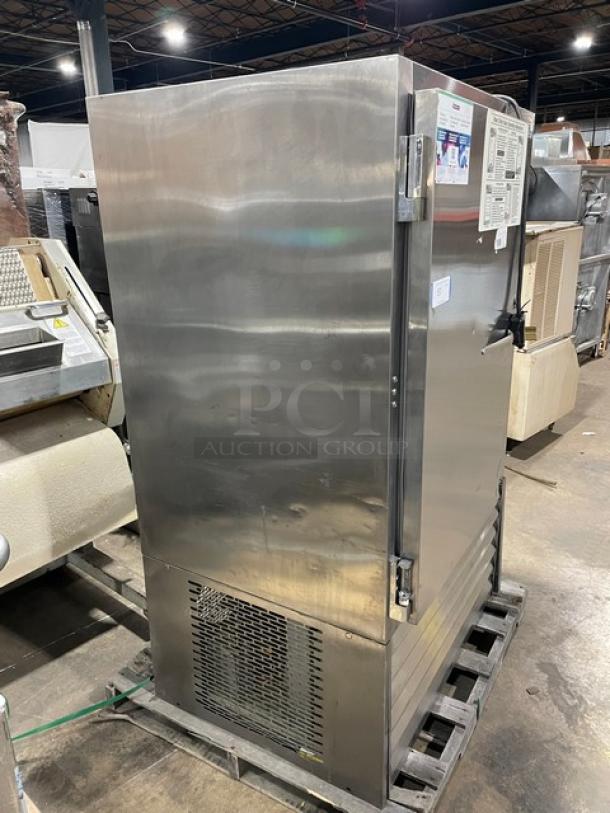 Traulsen Commercial Stainless Steel Left Hinged Self-Contained Reach In Blast Chiller! With On-Board Printer! With Built In Pan Racks! With 3 Food Probes! With Legs! 208-230/115V! Model: TBC13 SN: T87914G17! - Image 2 of 10