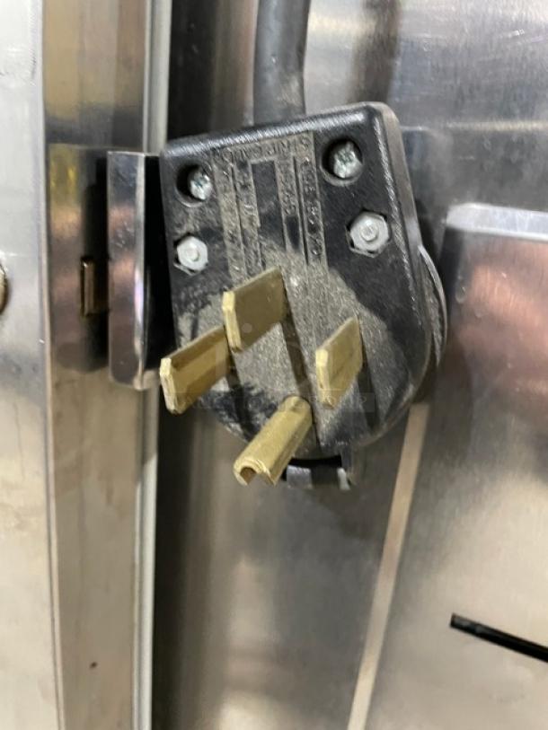 Traulsen Commercial Stainless Steel Left Hinged Self-Contained Reach In Blast Chiller! With On-Board Printer! With Built In Pan Racks! With 3 Food Probes! With Legs! 208-230/115V! Model: TBC13 SN: T87914G17! - Image 10 of 10