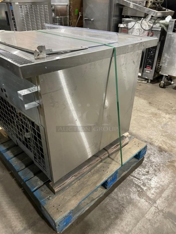 Duke Commercial Stainless Steel Modular Pizza Production Station! With Countertop Tri-Channel Cold Pan! With 2 Extendable Refrigerated Drawers! With Digital Thermostat! Model: DPC-38-120-DWR-DR-NL M! 120V 1 Phase! On Casters! Working When Removed! - Image 3 of 9