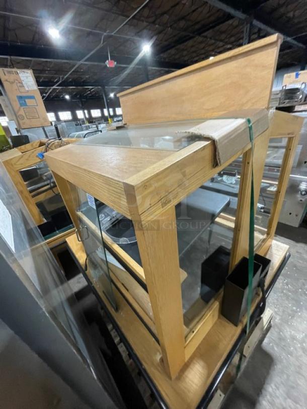 NICE! VINTAGE STYLE CMS Commercial High Quality Custom Wagon Style Display Fixture! On Casters! 120V! Model: GCT4G-556843 SN: 00412! - Image 4 of 9