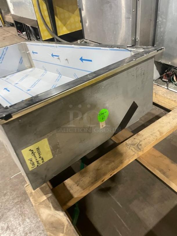 New! Randell Commercial Stainless Steel Electric Powered Cold Food Pan/Drop-In Unit! With Drain Hole! 115V 1 Phase! Model: 9957AR SN: W2013864-2! Remote Compressor/No Compresssor! - Image 5 of 8