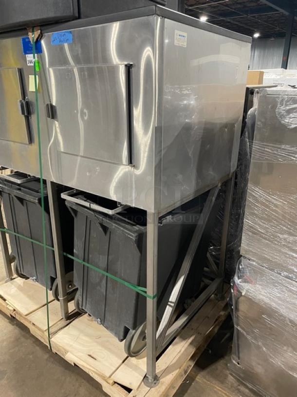 Sweet! Howe Commercial Stainless-Steel 1500LBS Rapid Heavy-Duty Ice Flaker Machine Head! With Howe Dual Bay Mobile Ice Storage Bin Systems! On Stand With Legs! Model: CP1500 SN: 1500F02B1337! With Howe Mobile Express Rolling Ice Carts! Model: CP200H! - Image 2 of 10