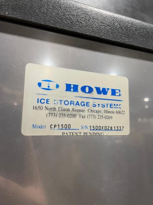 Sweet! Howe Commercial Stainless-Steel 1500LBS Rapid Heavy-Duty Ice Flaker Machine Head! With Howe Dual Bay Mobile Ice Storage Bin Systems! On Stand With Legs! Model: CP1500 SN: 1500F02B1337! With Howe Mobile Express Rolling Ice Carts! Model: CP200H! - Image 8 of 10