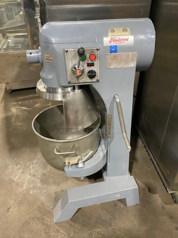 Fleetwood Food Equipment Commercial 40Qt. Floor Style Gear Driven Planetary Mixer! With Stainless Steel Mixing Bowl! Model: 40PA SN: 40490510! 220V 1 Phase! - Image 3 of 10
