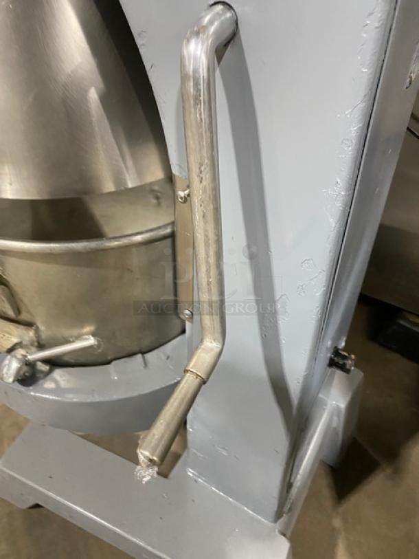 Fleetwood Food Equipment Commercial 40Qt. Floor Style Gear Driven Planetary Mixer! With Stainless Steel Mixing Bowl! Model: 40PA SN: 40490510! 220V 1 Phase! - Image 8 of 10