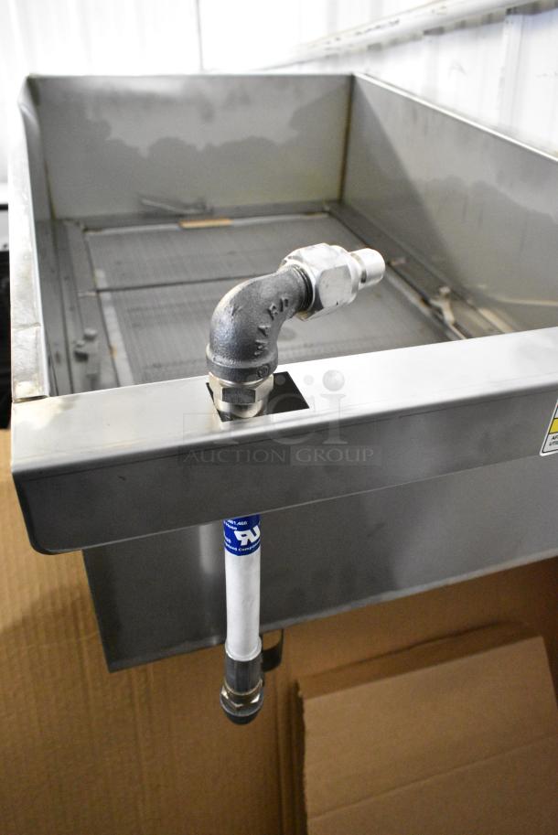 BRAND NEW SCRATCH AND DENT!  Giles EOF-24 WIFI Stainless Steel Commercial Electric Powered 3 Bay Deep Fat Fryer w/ Dumping Station on Commercial Casters. 480 Volts, 3 Phase. - Image 19 of 21