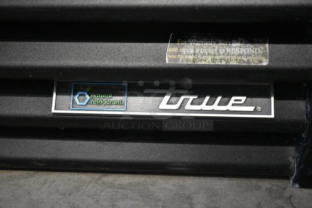 2018 True GDM-72F-HC Metal Commercial 3 Door Reach In Freezer Merchandiser w/ Poly Coated Racks. 208-230 Volts, 1 Phase. Tested and Working! - Image 4 of 8