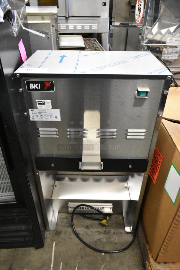 BRAND NEW! BKI FW15L 15" Countertop Fry Warmer Dump Station. 120 Volts, 1 Phase. - Image 3 of 8