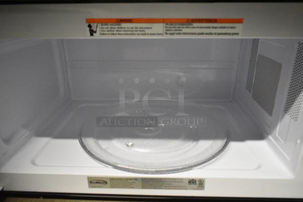 BRAND NEW SCRATCH AND DENT! KoolMore KM-MOT-1SS Stainless Steel Overhead Microwave Oven w/ Plate. 120 Volts, 1 Phase. - Image 8 of 9