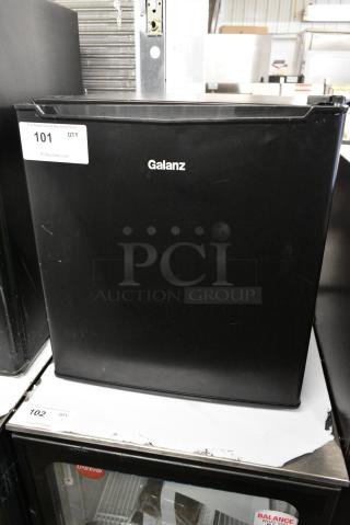 Galanz Mini Cooler. 115 Volts, 1 Phase. Tested and Working!