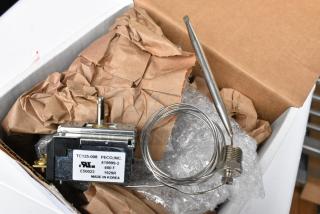 BRAND NEW SCRATCH AND DENT! HP2004199990 Vulcan 00-419999-00002 Thermostat,Reed Sw,Fryers,48"