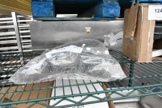 BRAND NEW SCRATCH AND DENT! Lot of 4 HP5008017 Alto-Shaam 5014422r 3 1/2" Caster Package