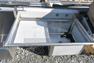 BRAND NEW SCRATCH AND DENT! Regency 600S1242424L Stainless Steel Single Bay Sink w/ Left Side Drain Board. No Legs. Bay 24x24x14. Drain Board 22x25