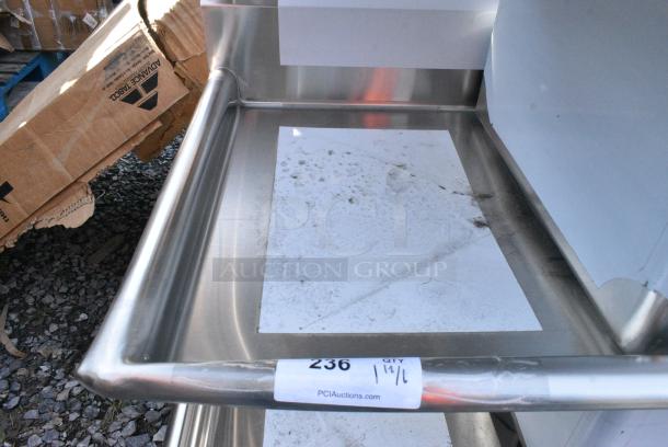 BRAND NEW SCRATCH AND DENT! Steelton 522CS31620LR Stainless Steel Commercial 3 Bay Sink w/ Dual Drain Boards. No Legs. Bays 16x20x12. Drain Boards 16x22 - Image 6 of 8