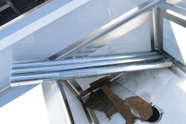 BRAND NEW SCRATCH AND DENT! Regency 600S32424224 Stainless Steel Commercial 3 Bay Sink w/ Dual Drain Boards. Bays 24x24x14. Drain Boards 22x26 - Image 2 of 6