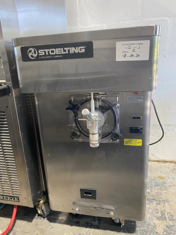 Stoelting F112 Frozen Drink Machine 220V - Image 1 of 3