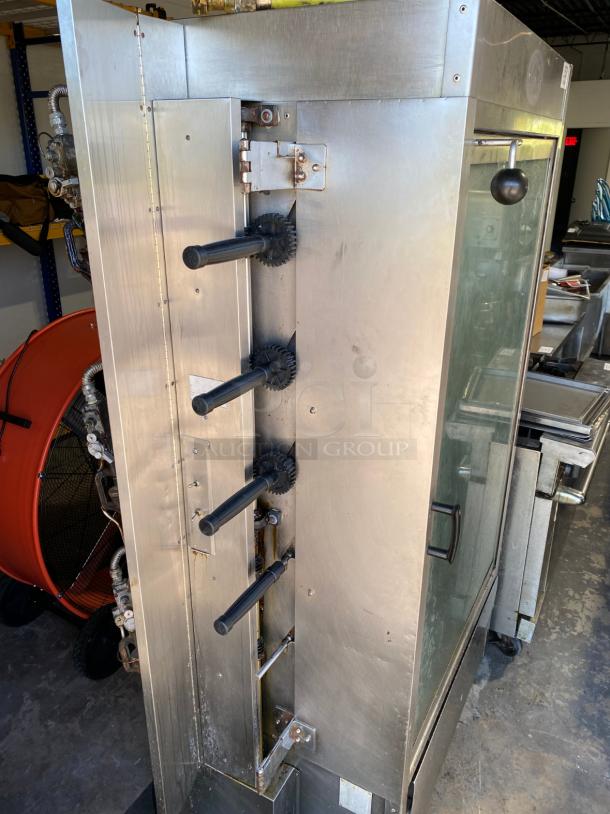 WOW! Nice Chicken Rotisserie Rotary Grill w/ 4 Spits & Drip Pan! - Image 3 of 4