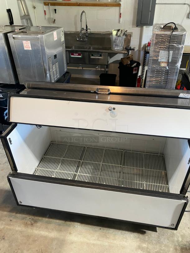 TESTED Two Sided Reach In Milk Cooler Cabinet Cooler - Image 3 of 3