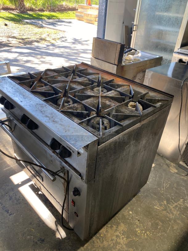 NICE TESTED Vulcan 36C-6BN Endurance 6 Burner 36" Range with Convection Oven Base - 215,000 BTU - Image 2 of 3