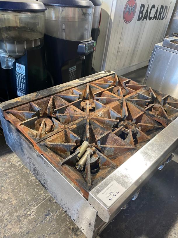 Southbend HDO-36 36" Gas Hotplate w/ (6) Burners & Manual Controls - Image 1 of 3