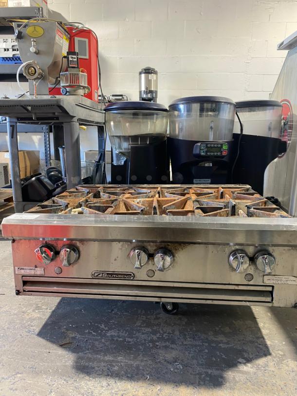 Southbend HDO-36 36" Gas Hotplate w/ (6) Burners & Manual Controls - Image 2 of 3