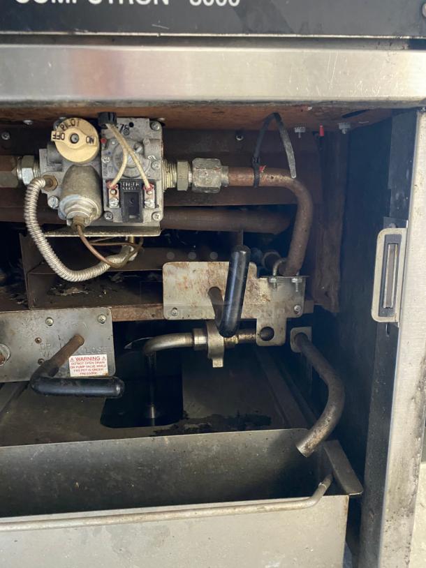 WOW! Henny Penny 600 Pressure Fryer with Computron 1000 - 80,000 BTU - Unable to Test - Image 2 of 4