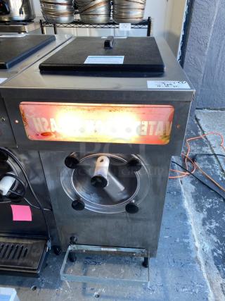 WOW Saniserv 108C Margarita Machine - Single, Countertop, 102 Servings/hr., Air Cooled, 115v