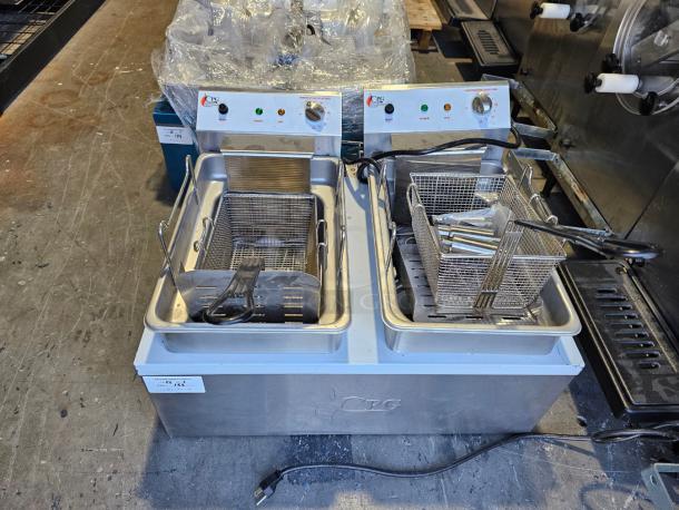 BRAND NEW! Countertop Double Basket Deep Fryer OPEN BOX - Image 1 of 2