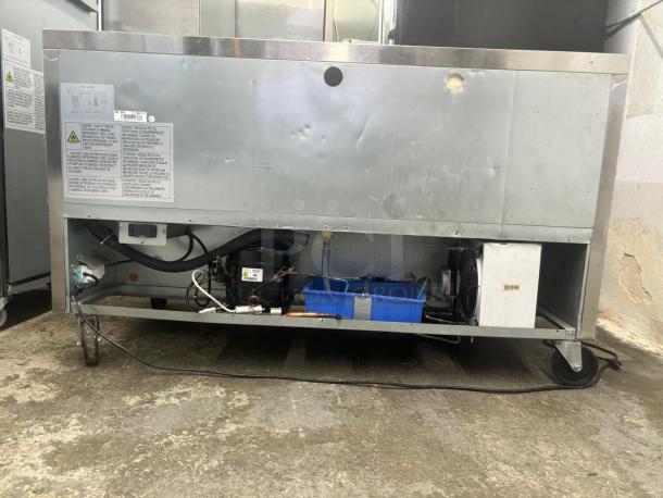 AWESOME! Dukers Undercounter Freezer in Stainless Steel DUC60R - Image 3 of 5