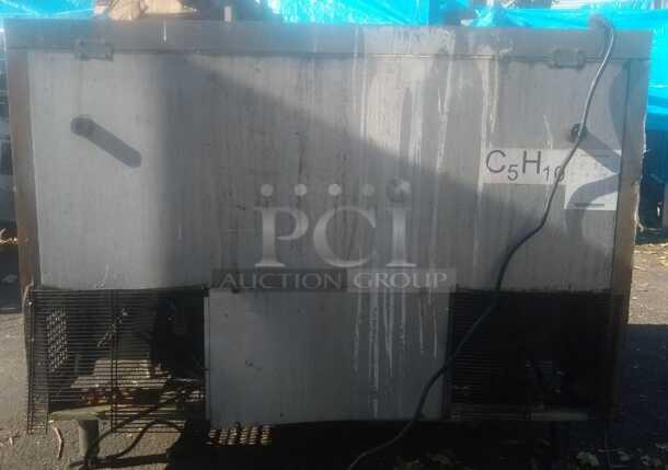 Bison BUR-48 Undercounter Refrigerator Two-section 12.0 Cu. Ft. - Image 3 of 5