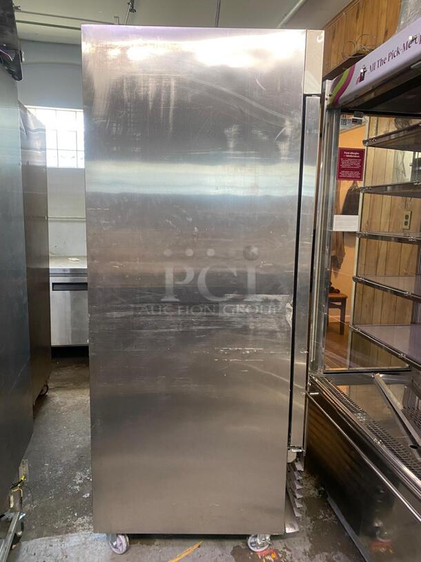 NICE!! DUKERS D55F 2-Door Commercial Freezer in Stainless Steel - Image 4 of 5