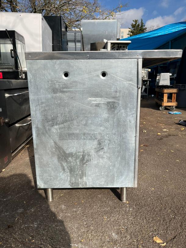 CHECK IT OUT!  AWESOME  6 Pan Gas Steam Table STAINLESS STEAL & Great Condition - Image 6 of 6