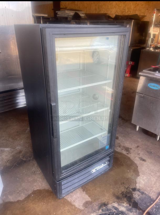 True Glass Door Cooler - Image 1 of 4