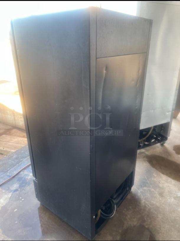True Glass Door Cooler - Image 3 of 4
