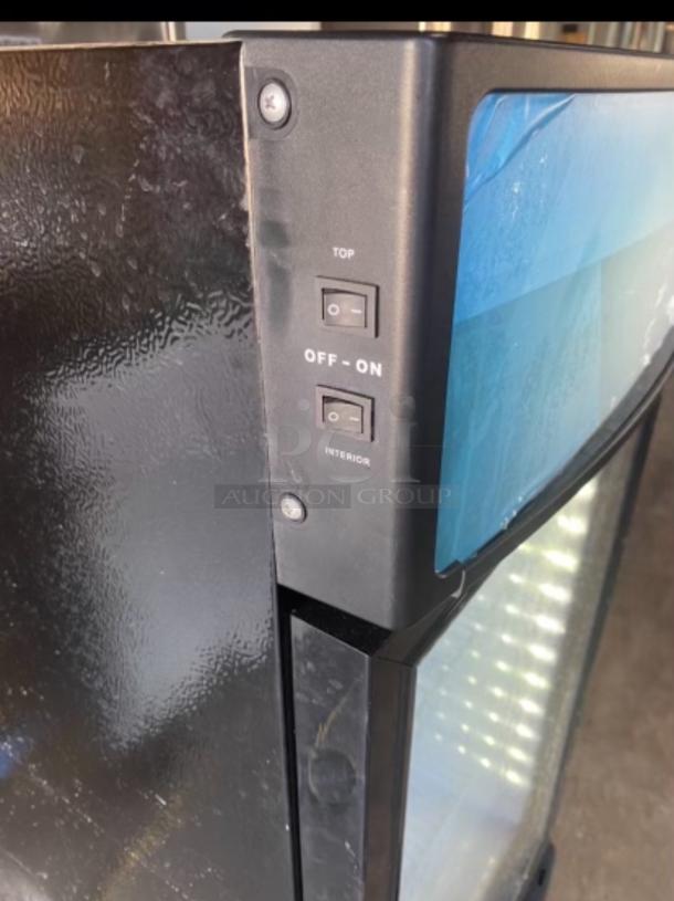 CoolMore Refrigerator, LIKE NEW, TESTED AND WORKING. - Image 3 of 4
