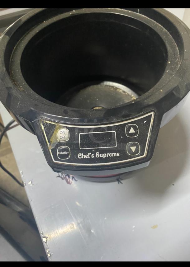 Chef Supreme Warming Pot/ Working - Image 2 of 3