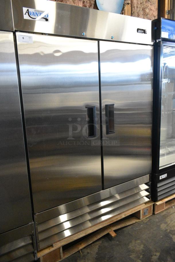 BRAND NEW SCRATCH AND DENT! Avantco 178A49RHC Stainless Steel Commercial 2 Door Reach In Cooler w/ Poly Coated Racks. 115 Volts, 1 Phase. Tested and Working! - Image 2 of 6
