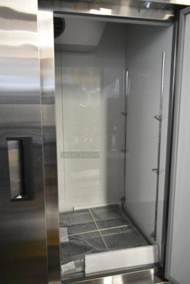 BRAND NEW SCRATCH AND DENT! Avantco 178A49RHC Stainless Steel Commercial 2 Door Reach In Cooler w/ Poly Coated Racks. 115 Volts, 1 Phase. Tested and Working! - Image 5 of 6