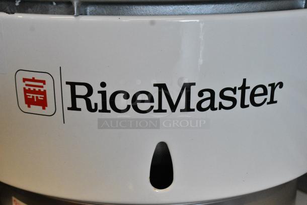 BRAND NEW SCRATCH AND DENT! Rice Master RM-55P-R Liquid Propane 110 Cup (55 Cup Raw) Gas Rice Cooker and Warmer. - Image 2 of 8